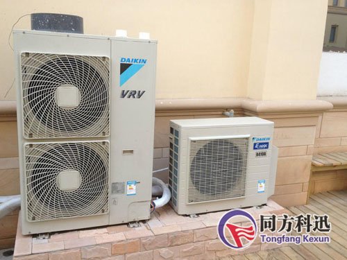 中央空調室外機